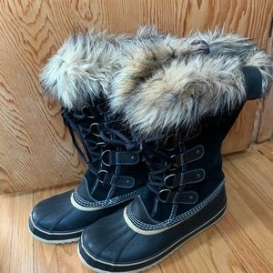 Sorel Joan of Arctic winter boots